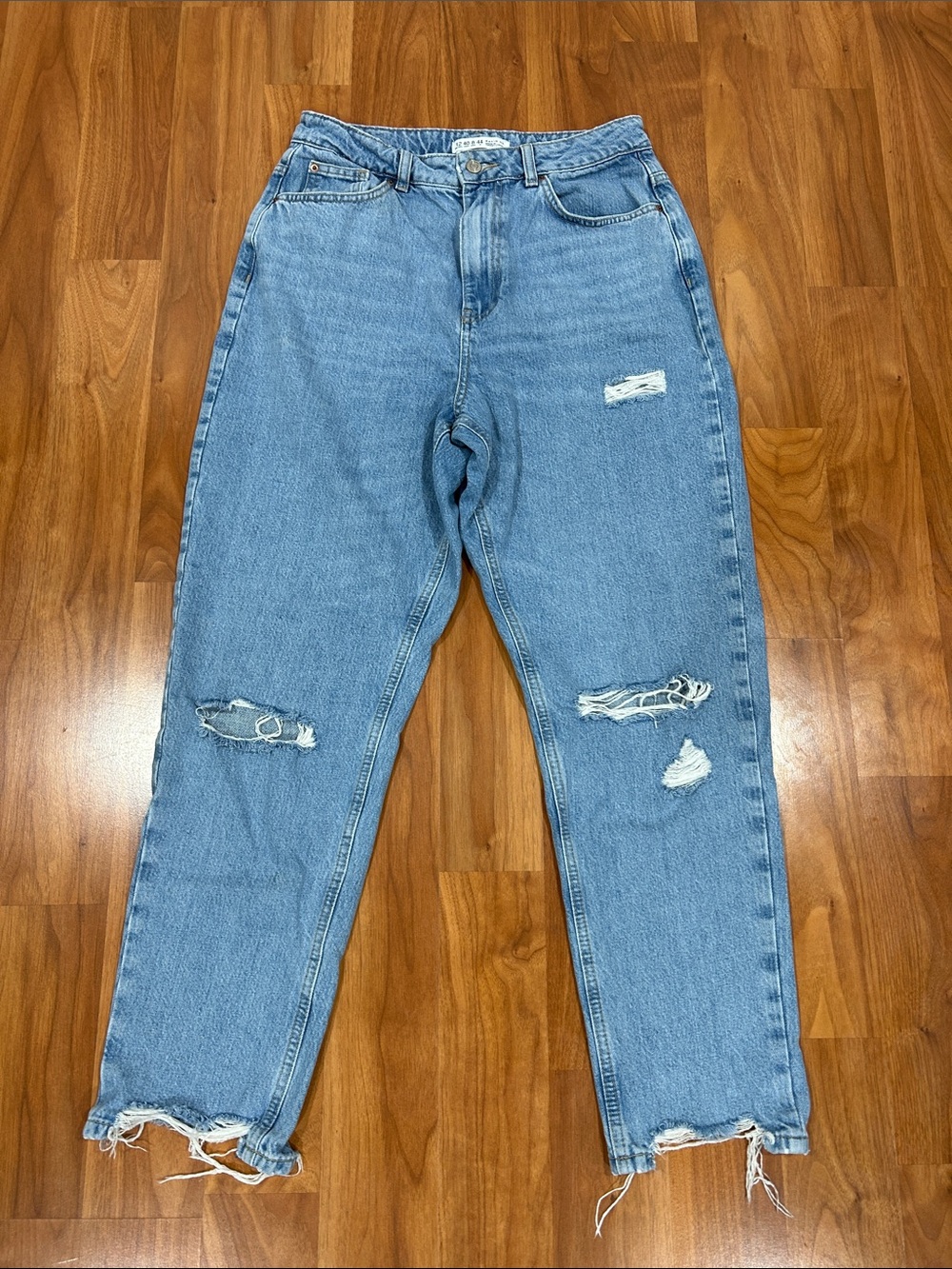 Denim&Co Light Blue Ripped Mom Jeans